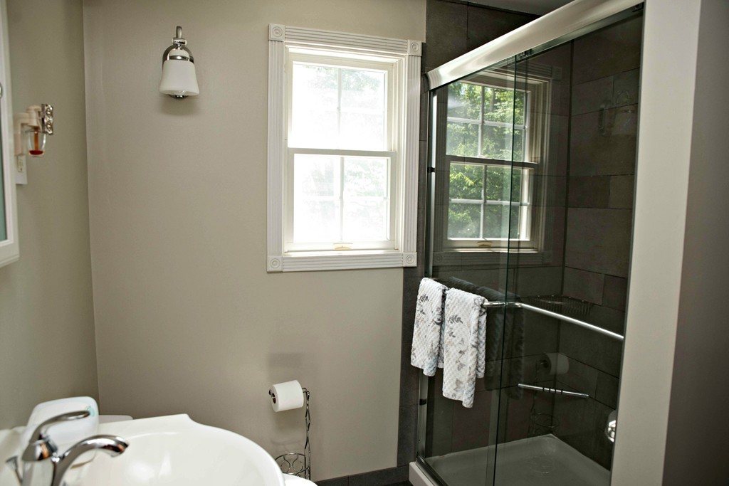502 Riverside Drive Lawrence, MA 01841 - Photo 3 of 9 Gallery Image 3