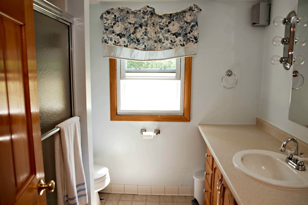 502 Riverside Drive Lawrence, MA 01841 - Photo 5 of 9 Gallery Image 5