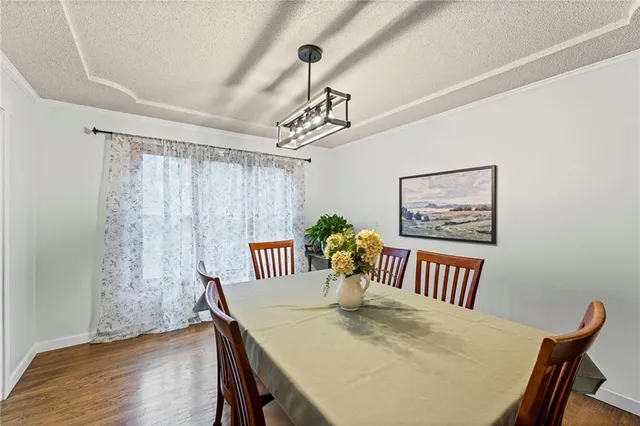 $345,000 | 1300 Northwest Timber Oak Drive, Blue Springs, MO 64015