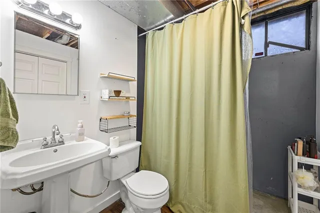 $345,000 | 1300 Northwest Timber Oak Drive, Blue Springs, MO 64015