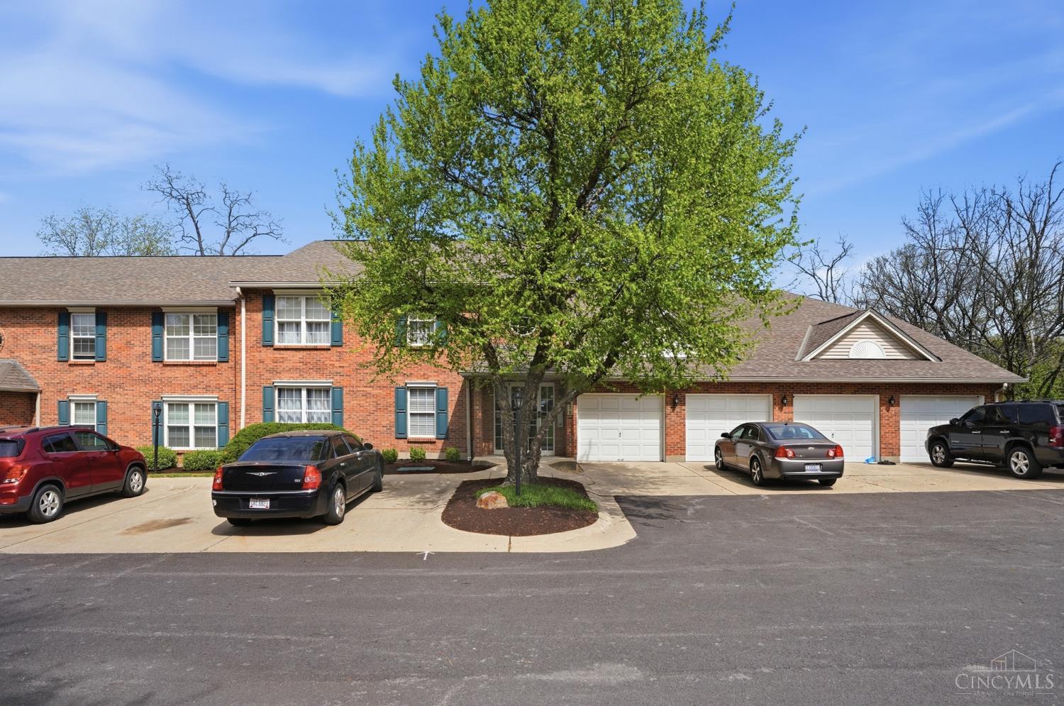 3675 West Galbraith Road, Unit 16 Cincinnati, OH 45247 - Photo 1 of 50