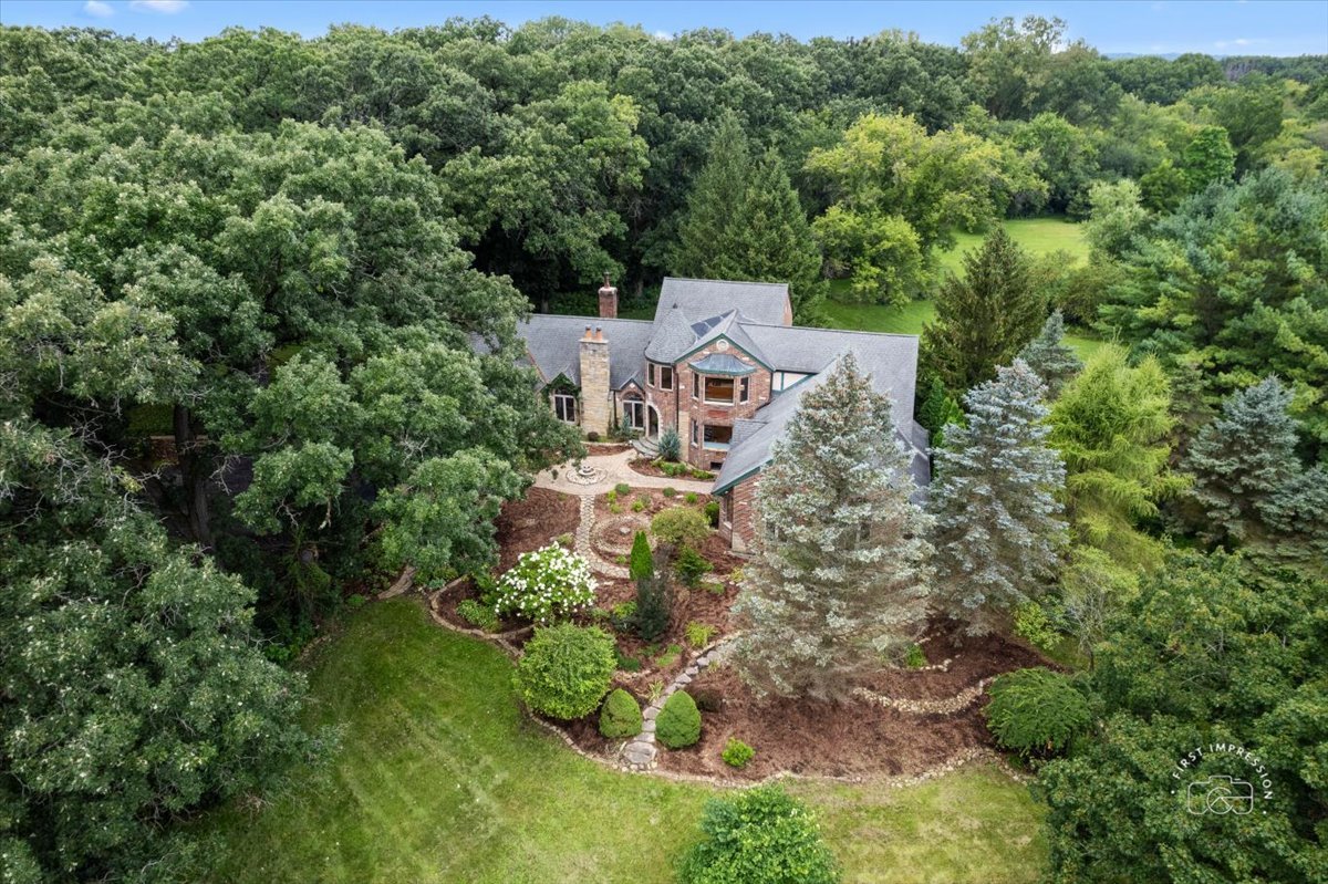 27158 West Cuba Road Barrington, IL 60010 - Photo 48 of 51 an aerial view of residential house with outdoor space and trees all around