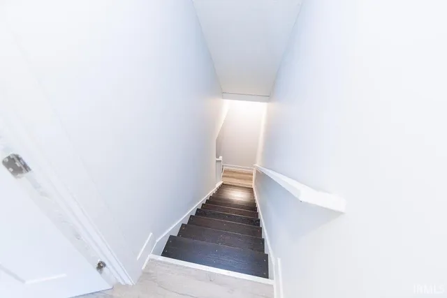 $2,400 | 1259 West Rangeview Circle, Bloomington, IN 47403