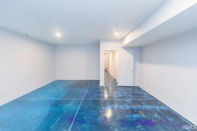 $2,400 | 1259 West Rangeview Circle, Bloomington, IN 47403