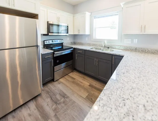 $2,400 | 1259 West Rangeview Circle, Bloomington, IN 47403