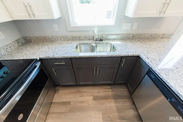 $2,400 | 1259 West Rangeview Circle, Bloomington, IN 47403