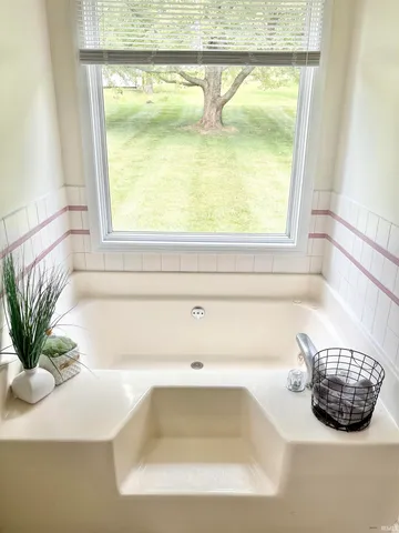 $275,000 | 960 Quail Ridge Circle, Vincennes, IN 47591