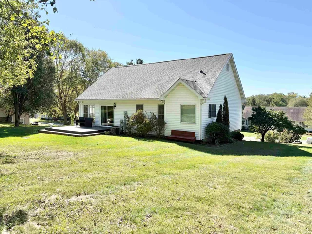 $275,000 | 960 Quail Ridge Circle, Vincennes, IN 47591