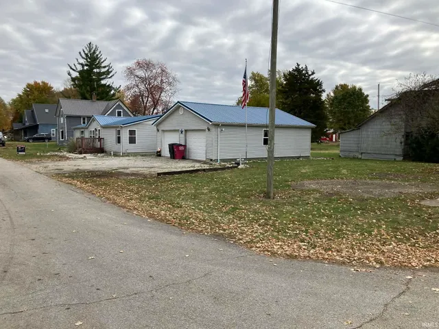 $125,000 | 204 East Bridge Street, Pennville, IN 47369