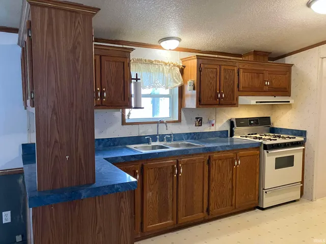 $125,000 | 204 East Bridge Street, Pennville, IN 47369