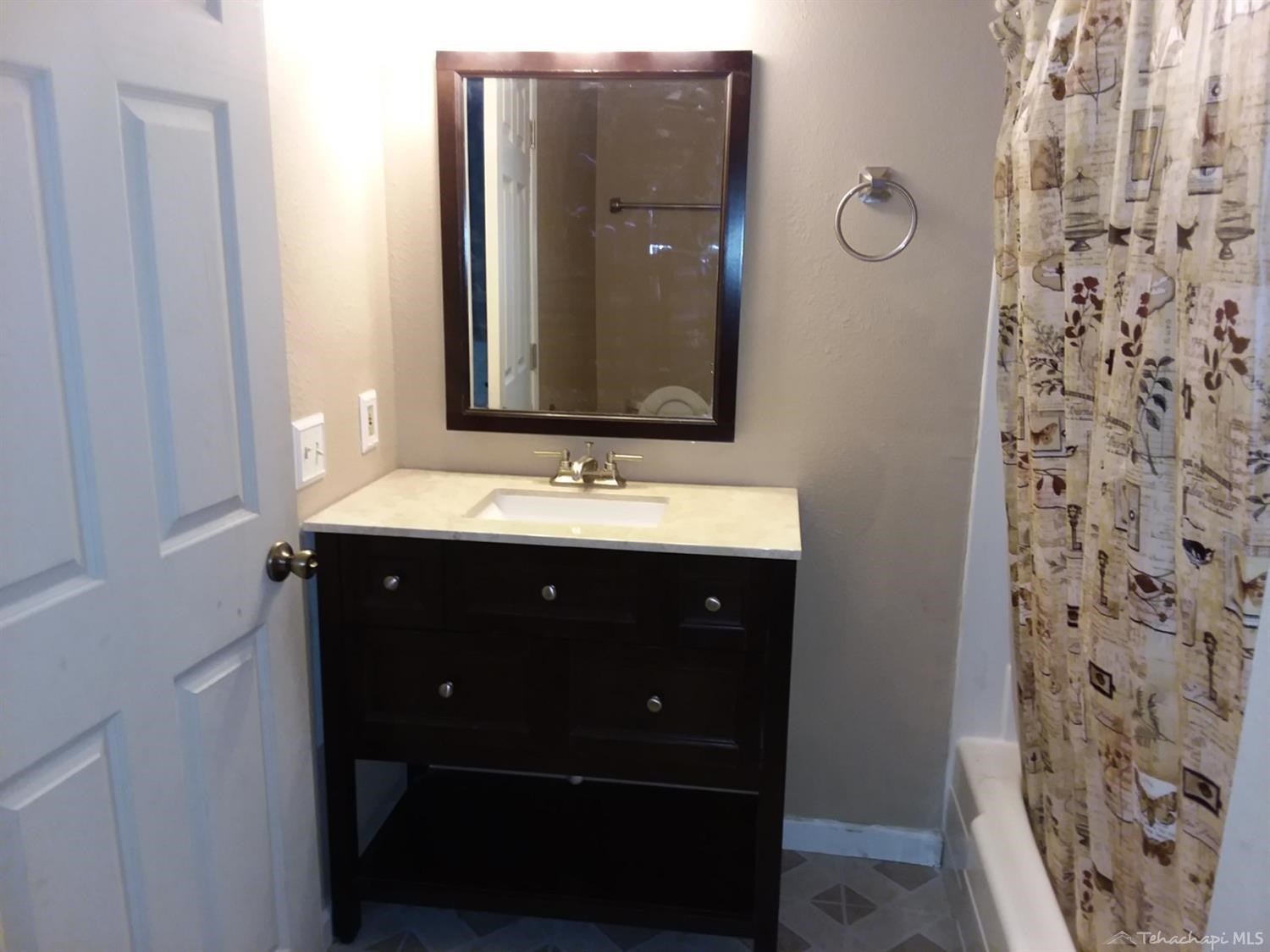 20900 Ridgeway Drive Tehachapi, CA 93561 - Photo 28 of 43 Gallery Image 28