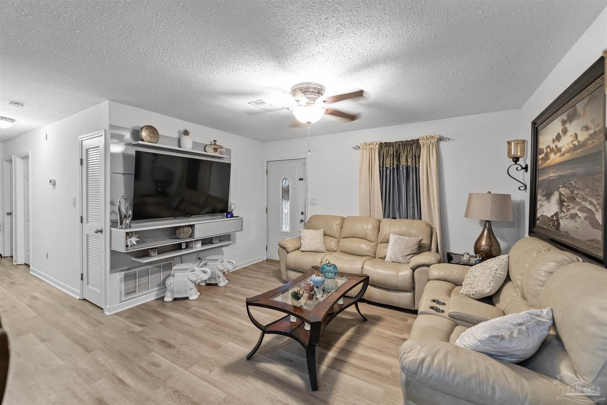 1329 Tobias Road Cantonment, FL 32533 - Photo 6 of 20 Gallery Image 6