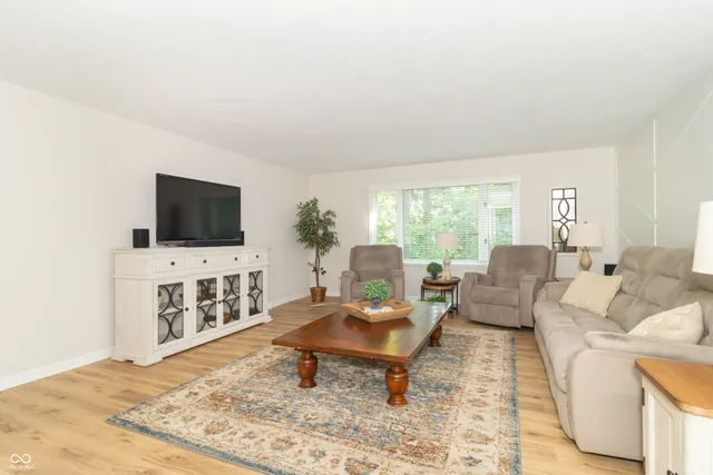 $3,400 | 8429 Catamaran Drive, Indianapolis, IN 46236