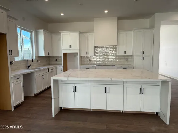 $899,900 | 6452 East Omega Street, Mesa, AZ 85215