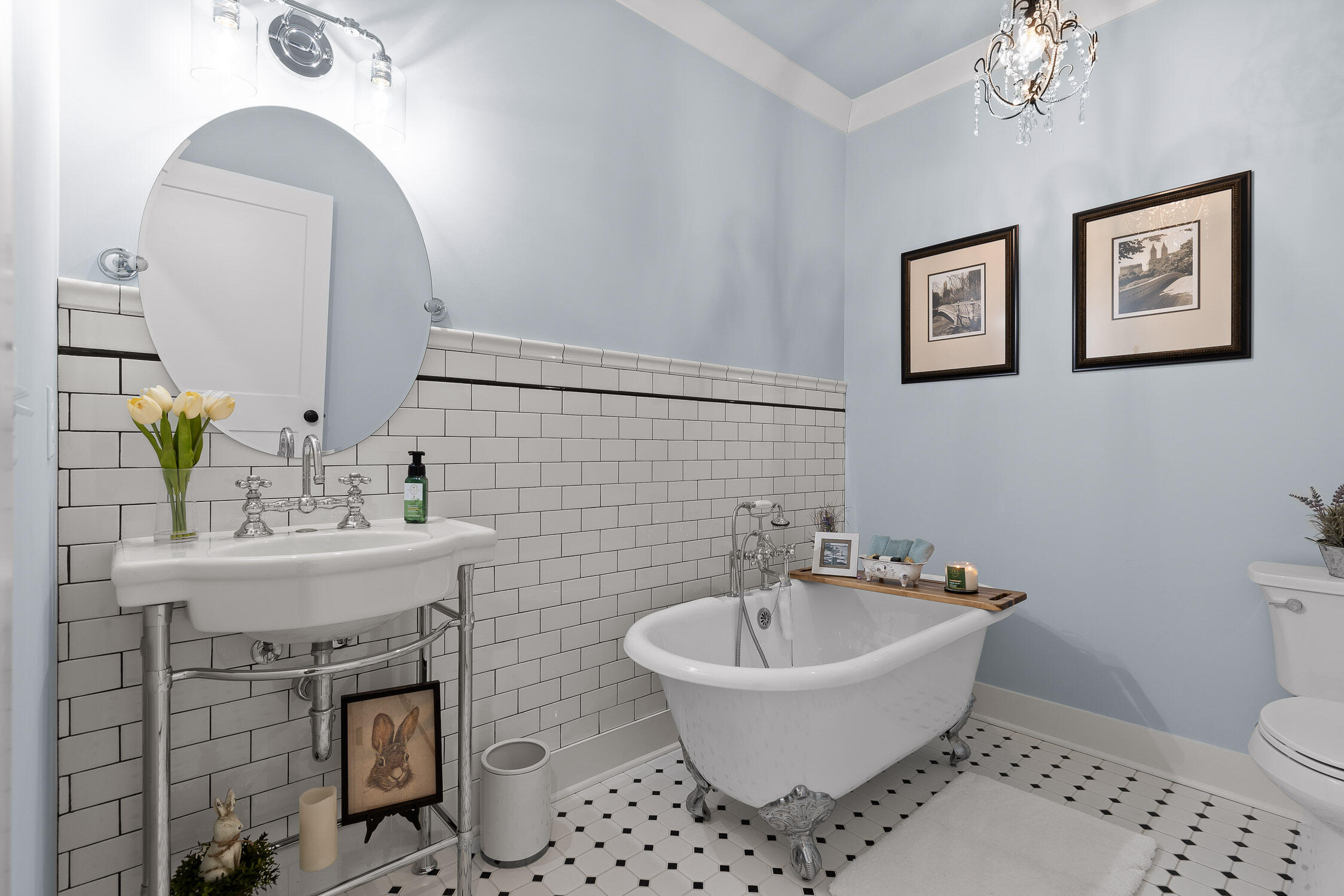 1440 Bowman Road Hixson, TN 37343 - Photo 16 of 63 Guest Bathroom