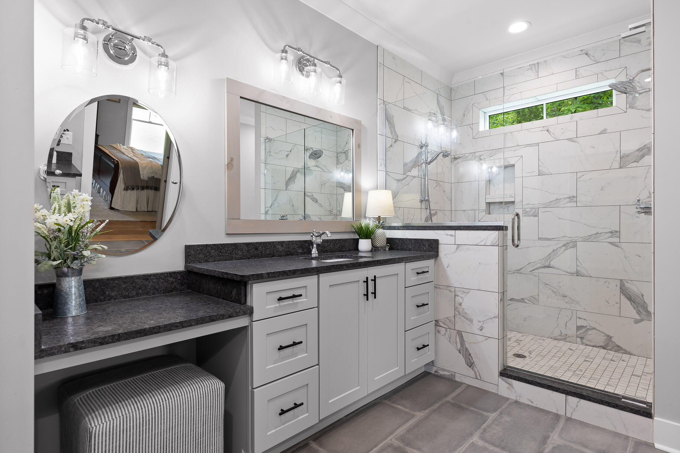 1440 Bowman Road Hixson, TN 37343 - Photo 23 of 63 Primary Bathroom