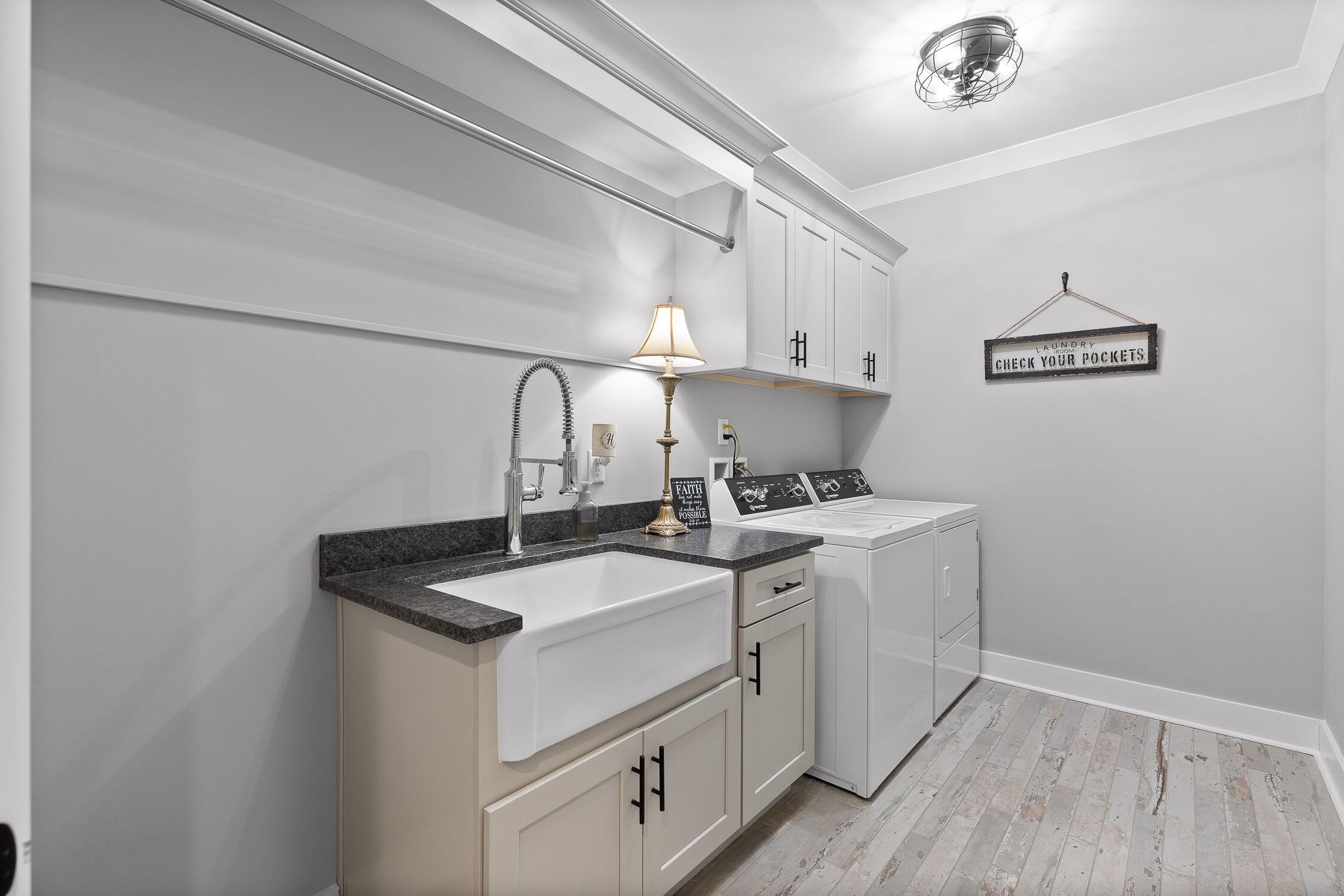 1440 Bowman Road Hixson, TN 37343 - Photo 26 of 63 Laundry Room