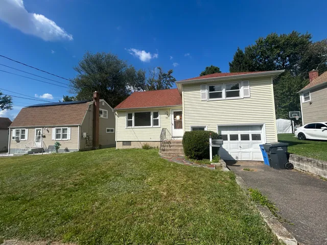 $260,000 | 90 Salem Street, Hartford, CT 06114