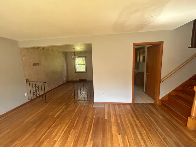 $260,000 | 90 Salem Street, Hartford, CT 06114