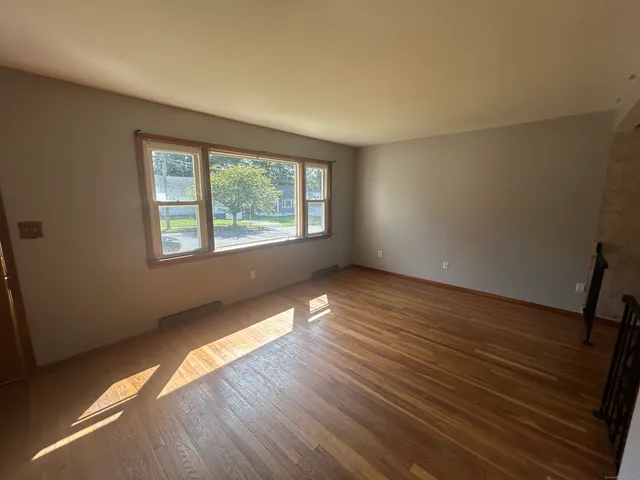 $260,000 | 90 Salem Street, Hartford, CT 06114