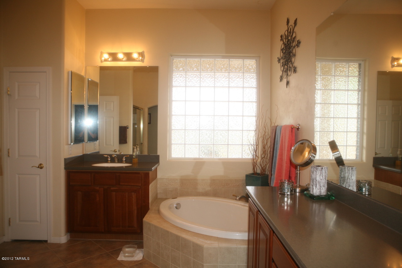 12695 North Morgan Ranch Road Tucson, AZ 85755 - Photo 16 of 21