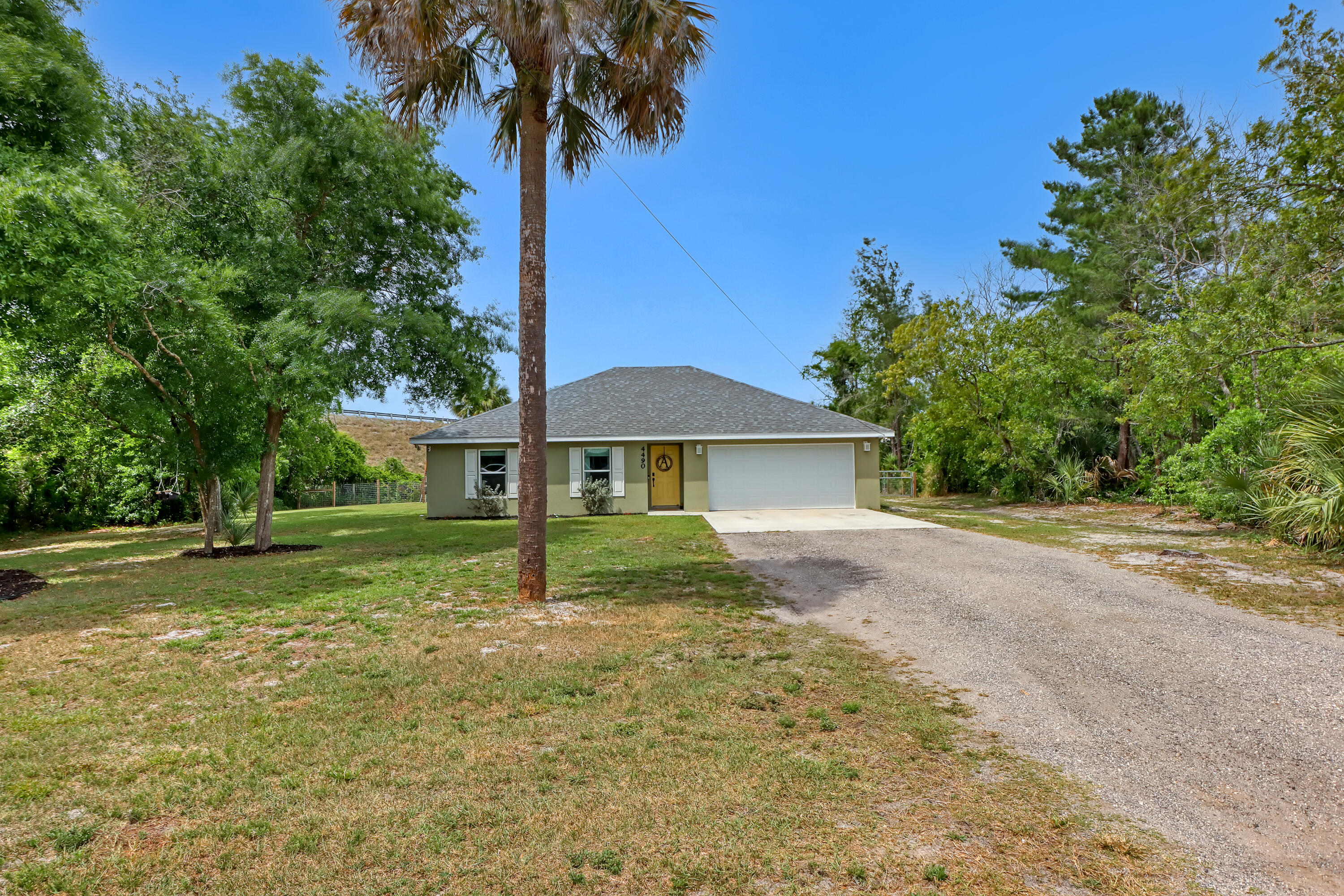 4490 Aurantia Road Mims, FL 32754 - Photo 2 of 36 4490 Aurantia (2)