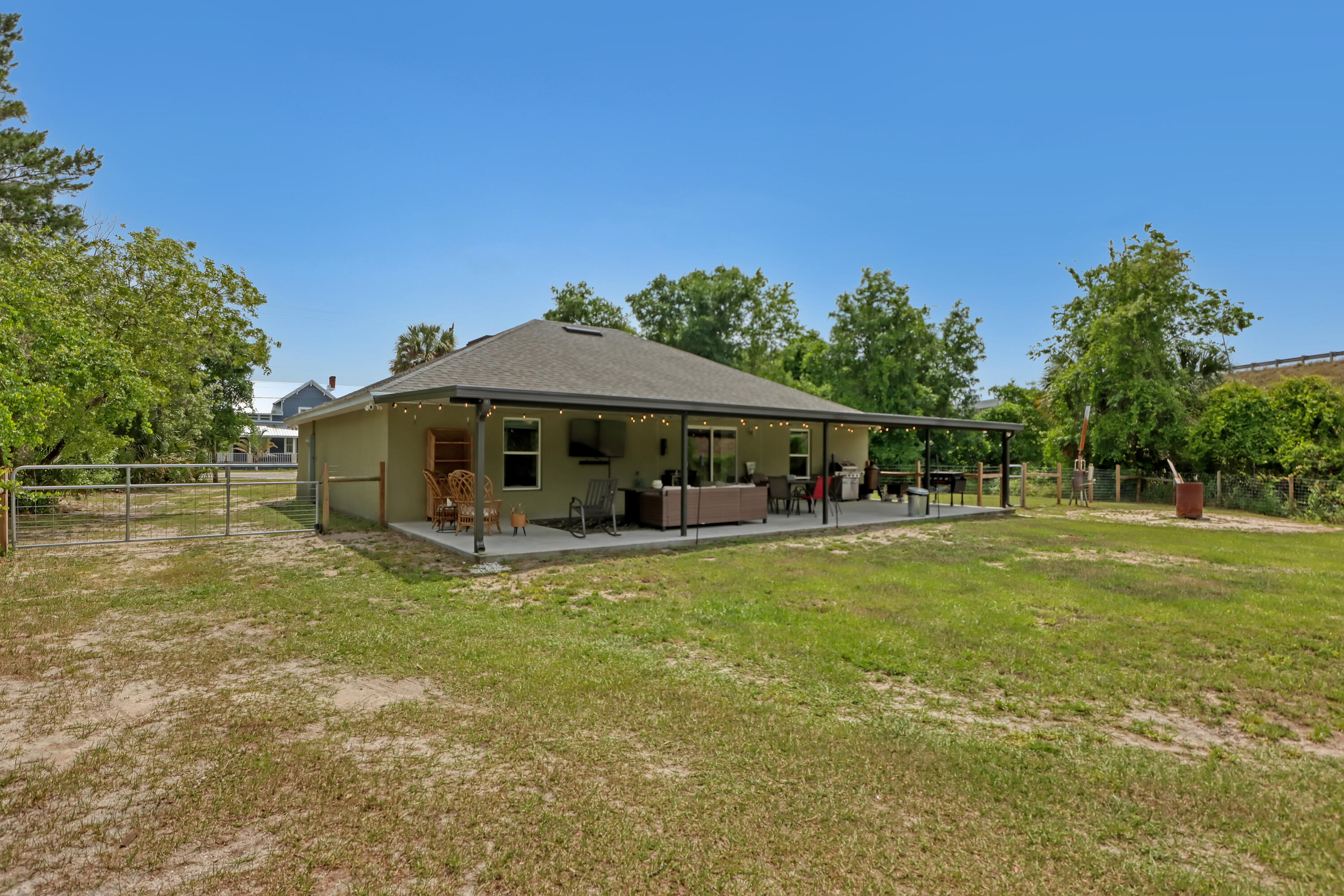 4490 Aurantia Road Mims, FL 32754 - Photo 33 of 36 4490 Aurantia (33)