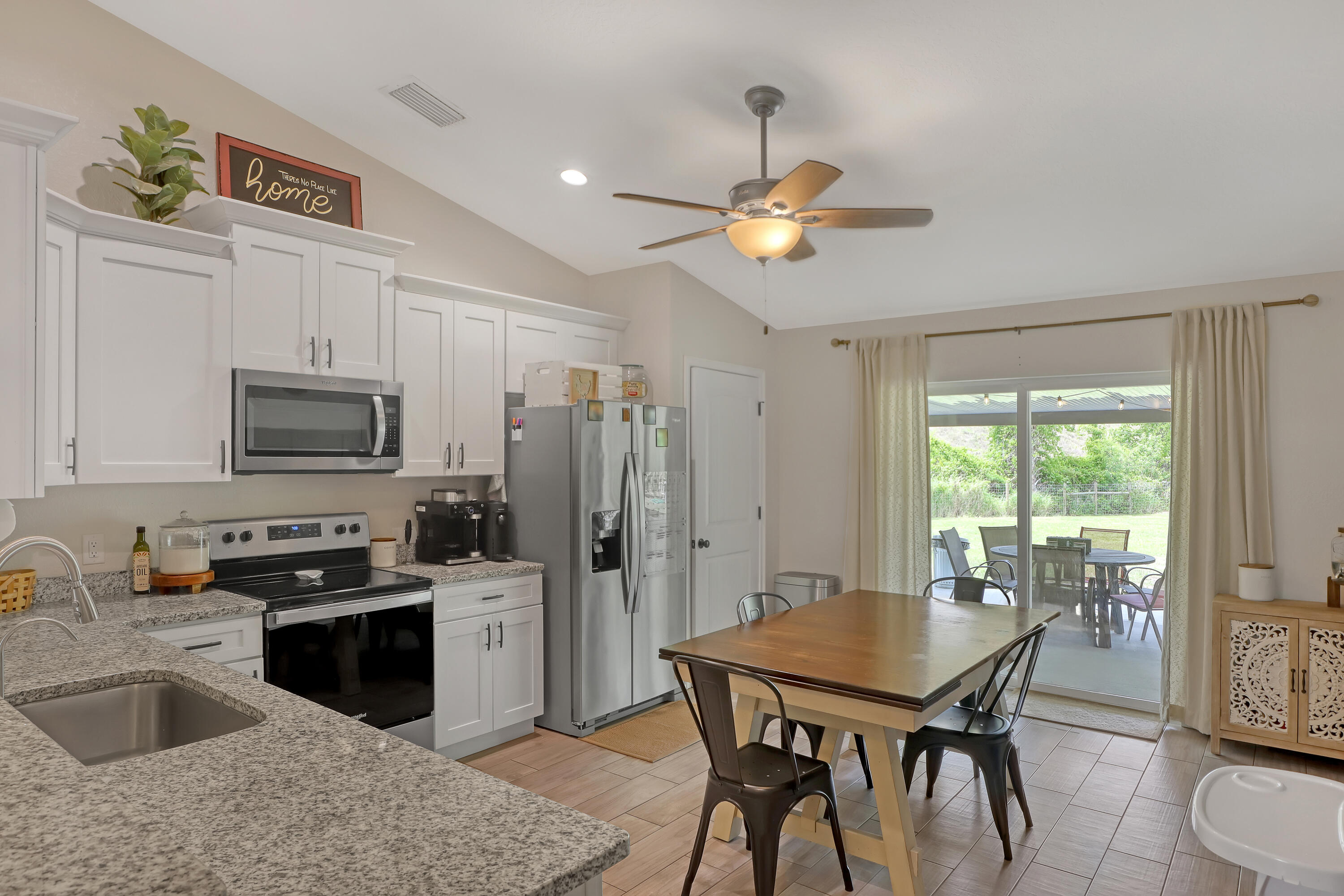 4490 Aurantia Road Mims, FL 32754 - Photo 10 of 36 4490 Aurantia (10)