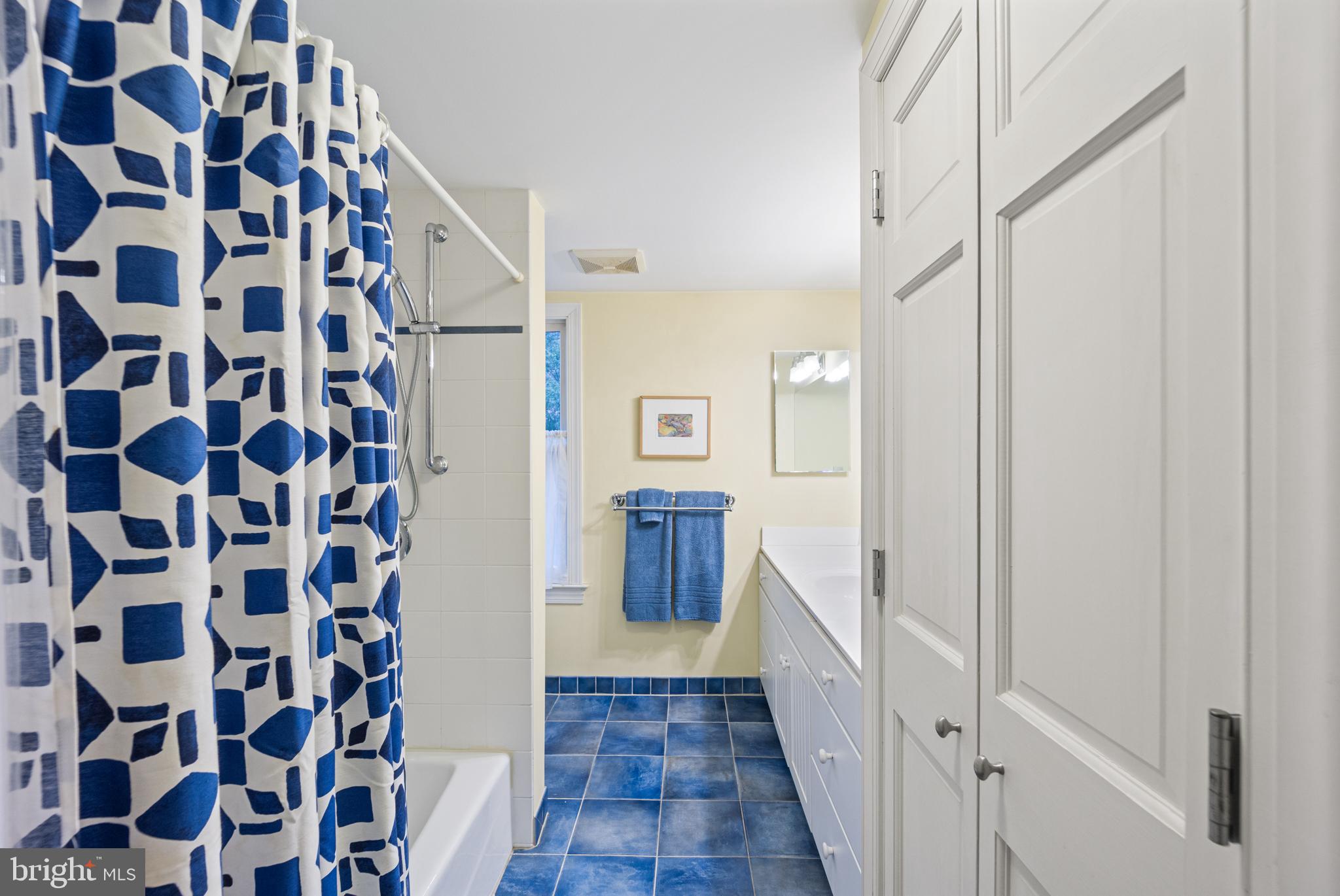 4276 State Road Phoenixville, PA 19460 - Photo 41 of 56 Full hall bath with large linen closet
