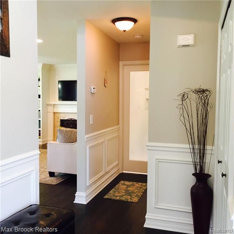 3686 Normandy Drive Rochester, MI 48306 - Photo 14 of 53 Gallery Image 14