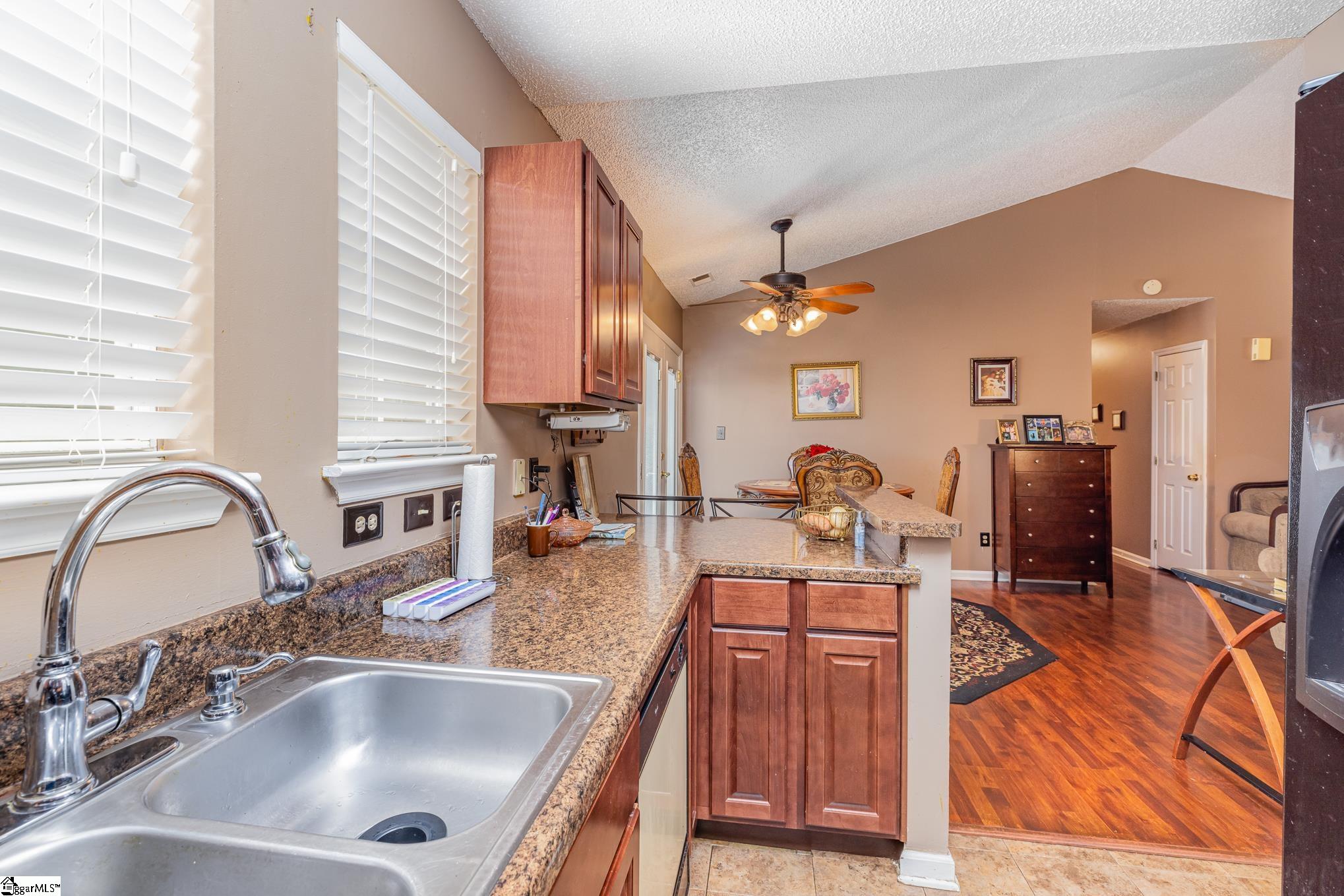 304 Furr Road Piedmont, SC 29673 - Photo 13 of 30