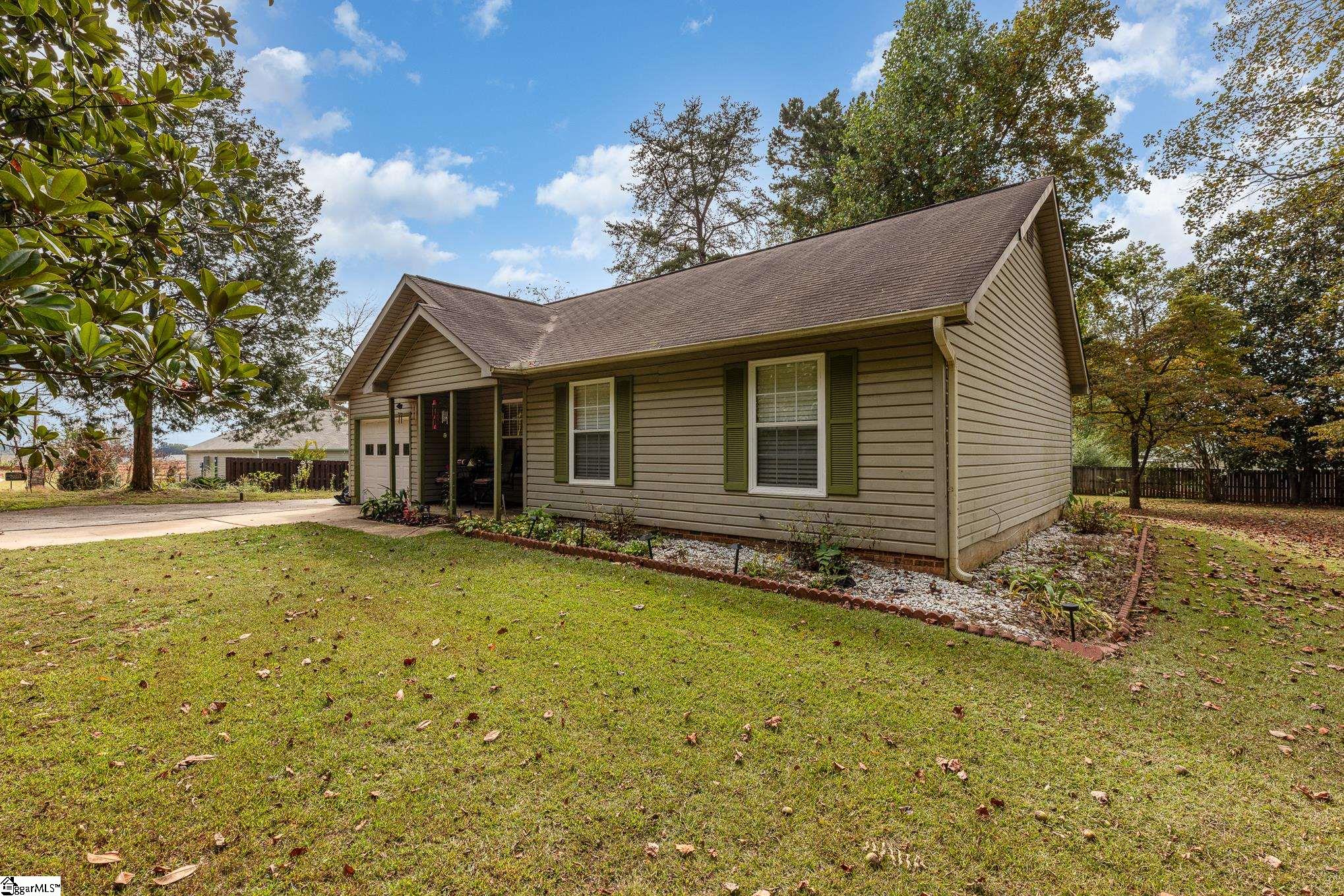 304 Furr Road Piedmont, SC 29673 - Photo 2 of 30