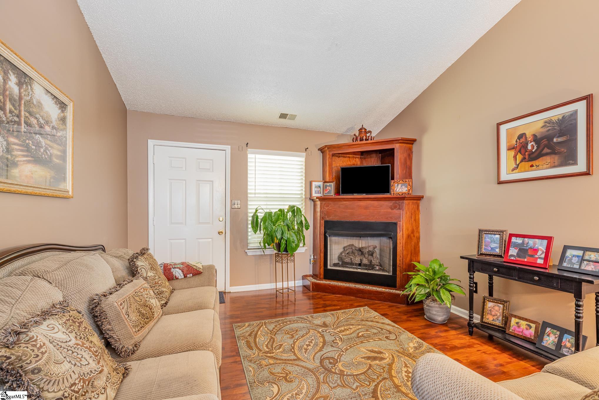 304 Furr Road Piedmont, SC 29673 - Photo 5 of 30