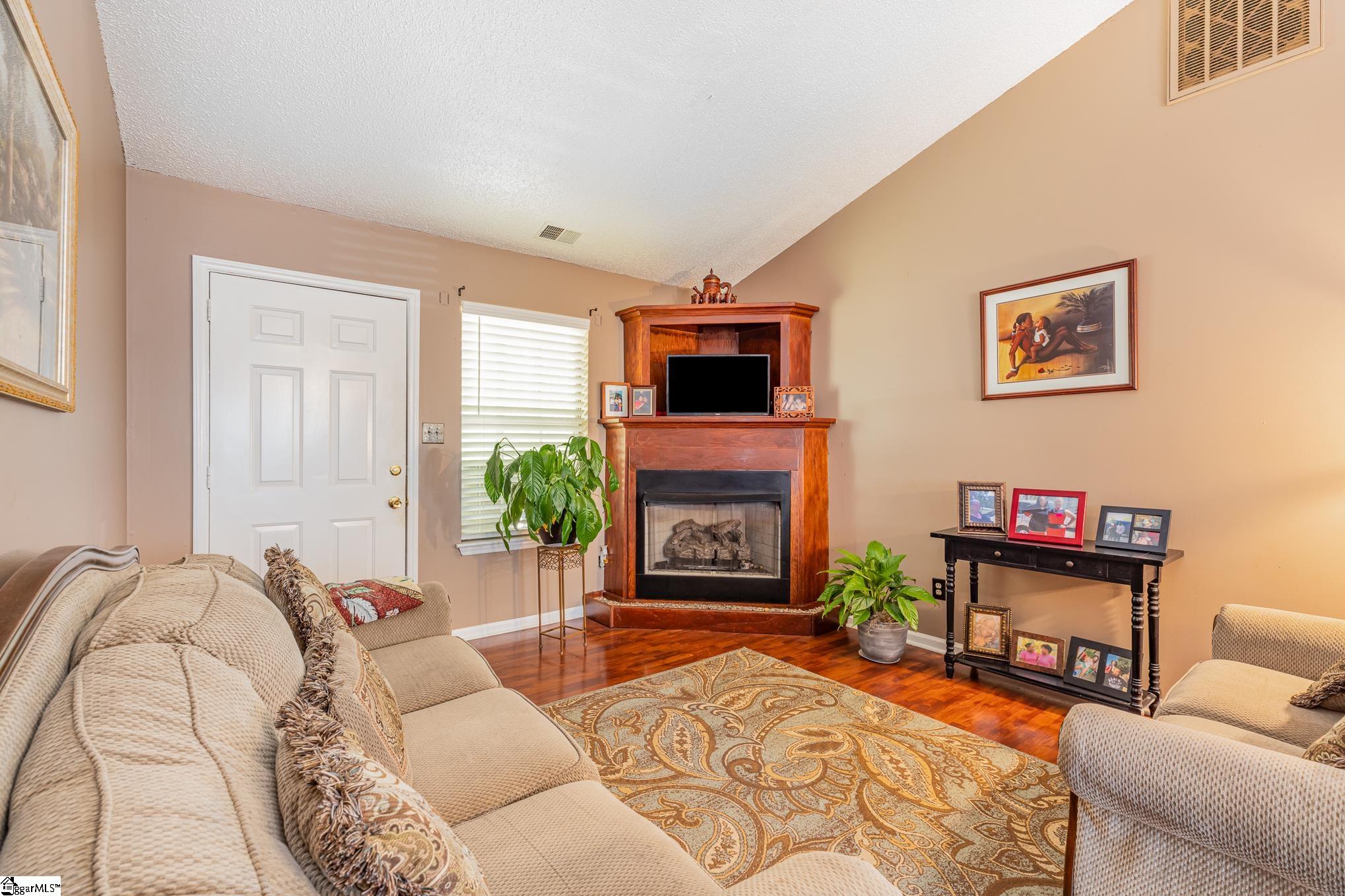 304 Furr Road Piedmont, SC 29673 - Photo 6 of 30