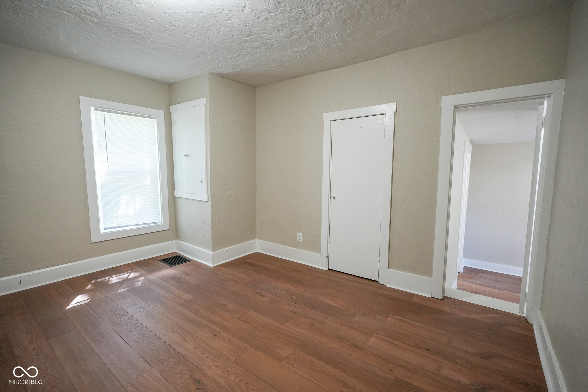 1807 East 18th Street Anderson, IN 46016 - Photo 3 of 21