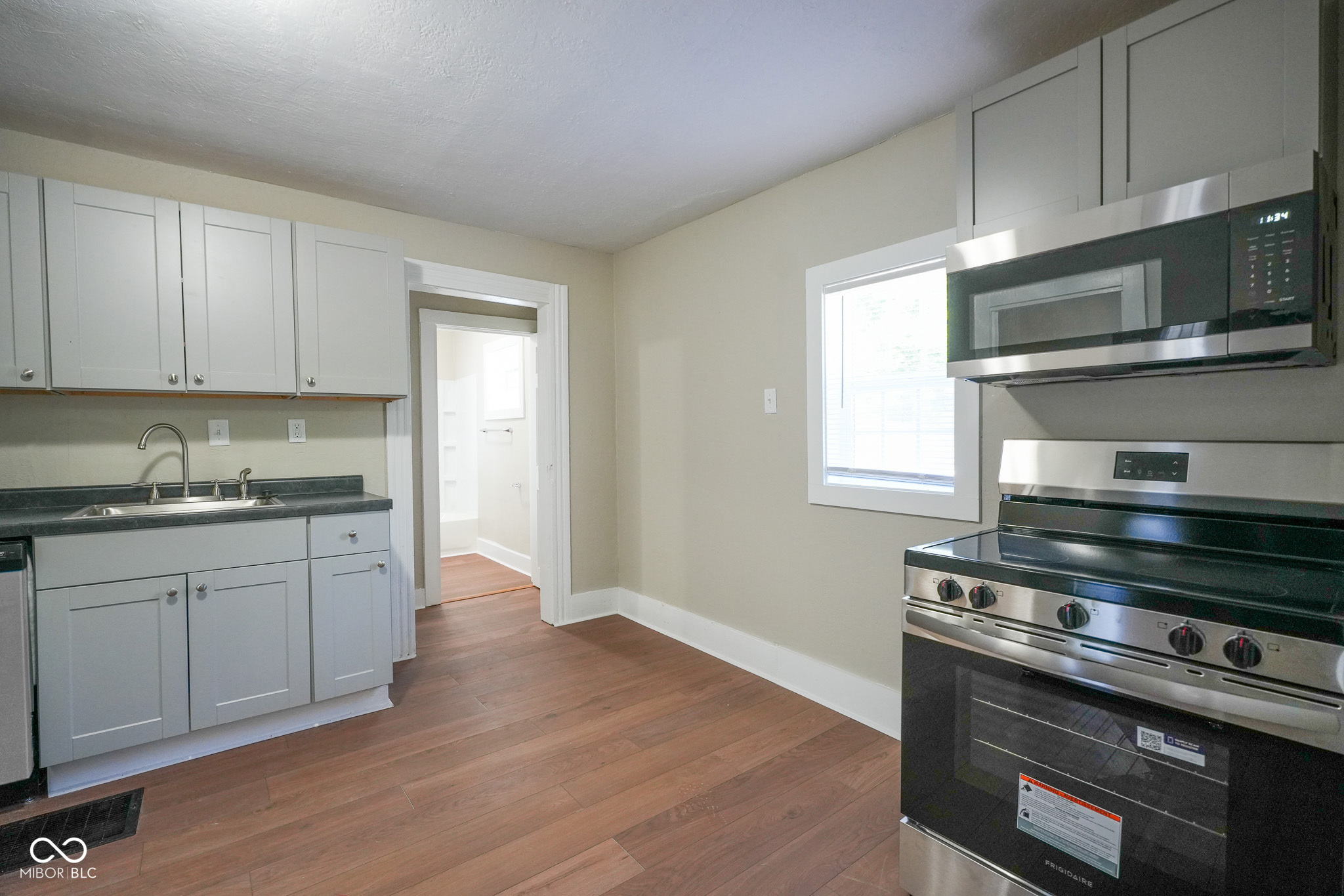 1807 East 18th Street Anderson, IN 46016 - Photo 4 of 21