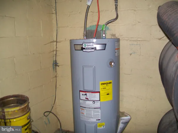 $660,000 | 5621 Kiser Gap Road, Upper Tract, WV 26866