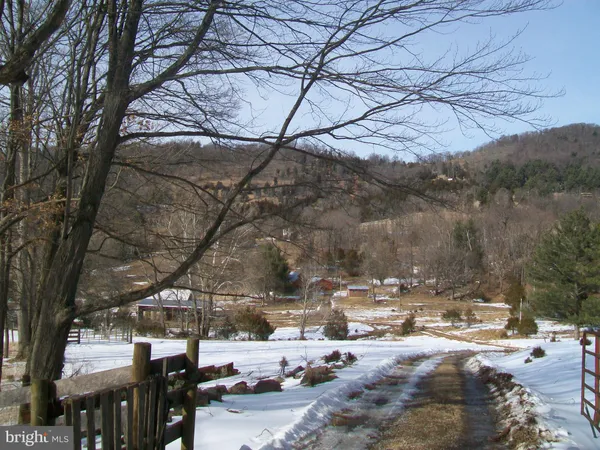 $660,000 | 5621 Kiser Gap Road, Upper Tract, WV 26866