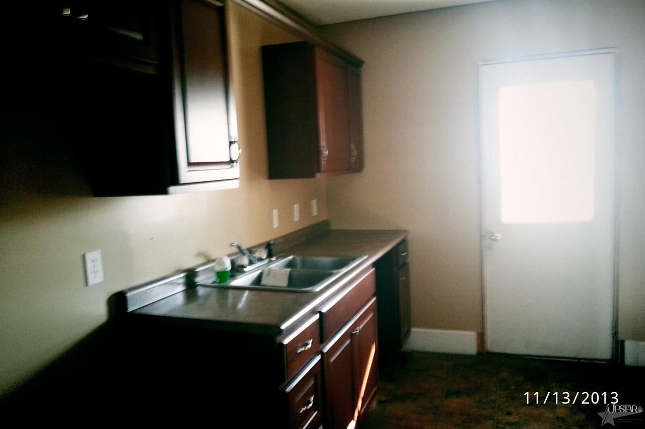 399 Jefferson Street Rome City, IN 46784 - Photo 3 of 23