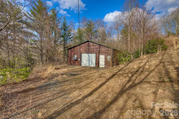 $395,000 | 3 Altapass Trail, Spruce Pine, NC 28777