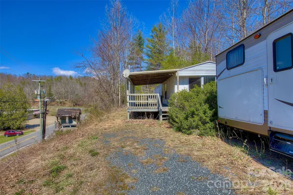 $395,000 | 3 Altapass Trail, Spruce Pine, NC 28777
