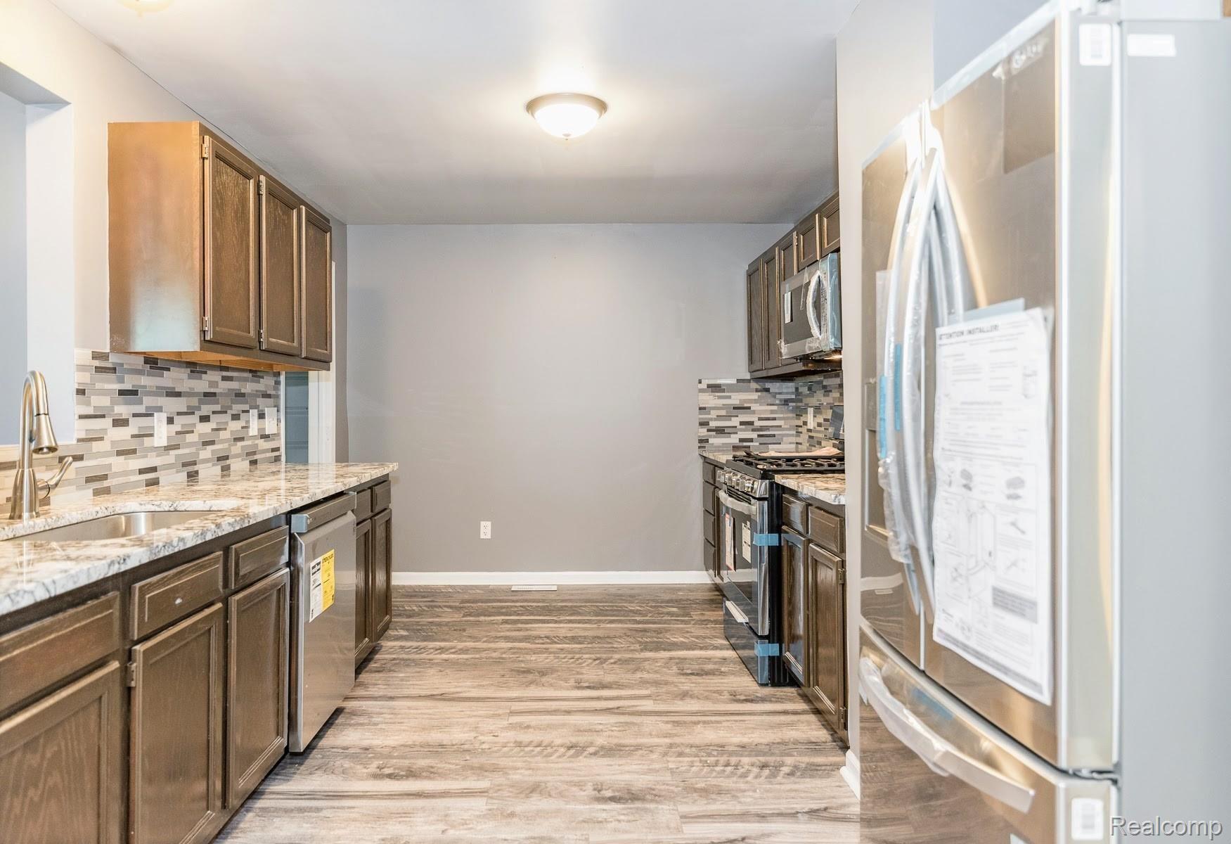 15360 Inkster Road Romulus, MI 48174 - Photo 15 of 27 DSC_7098.jpg