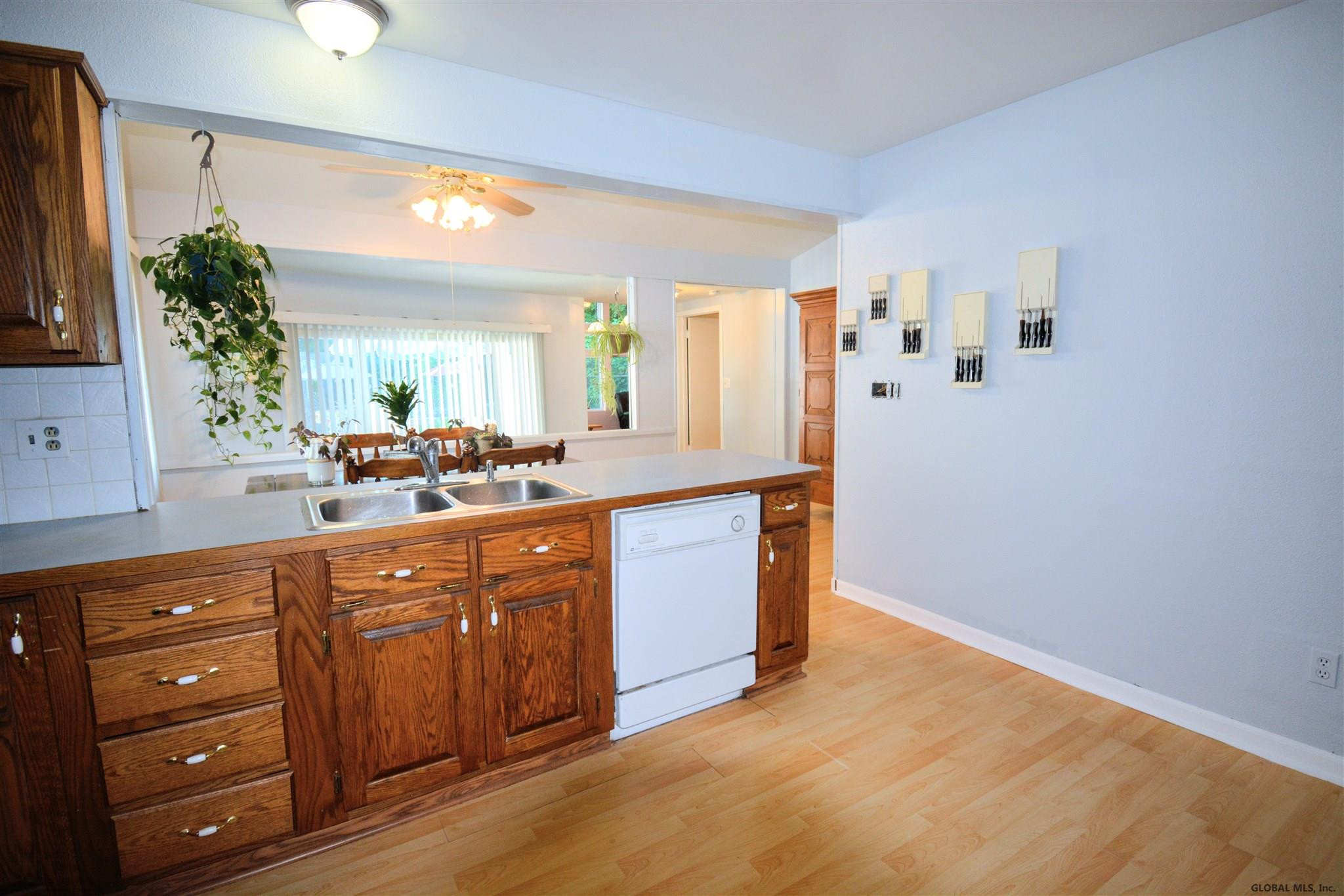 423 Krumkill Road Albany, NY 12203 - Photo 14 of 41 Photo 14