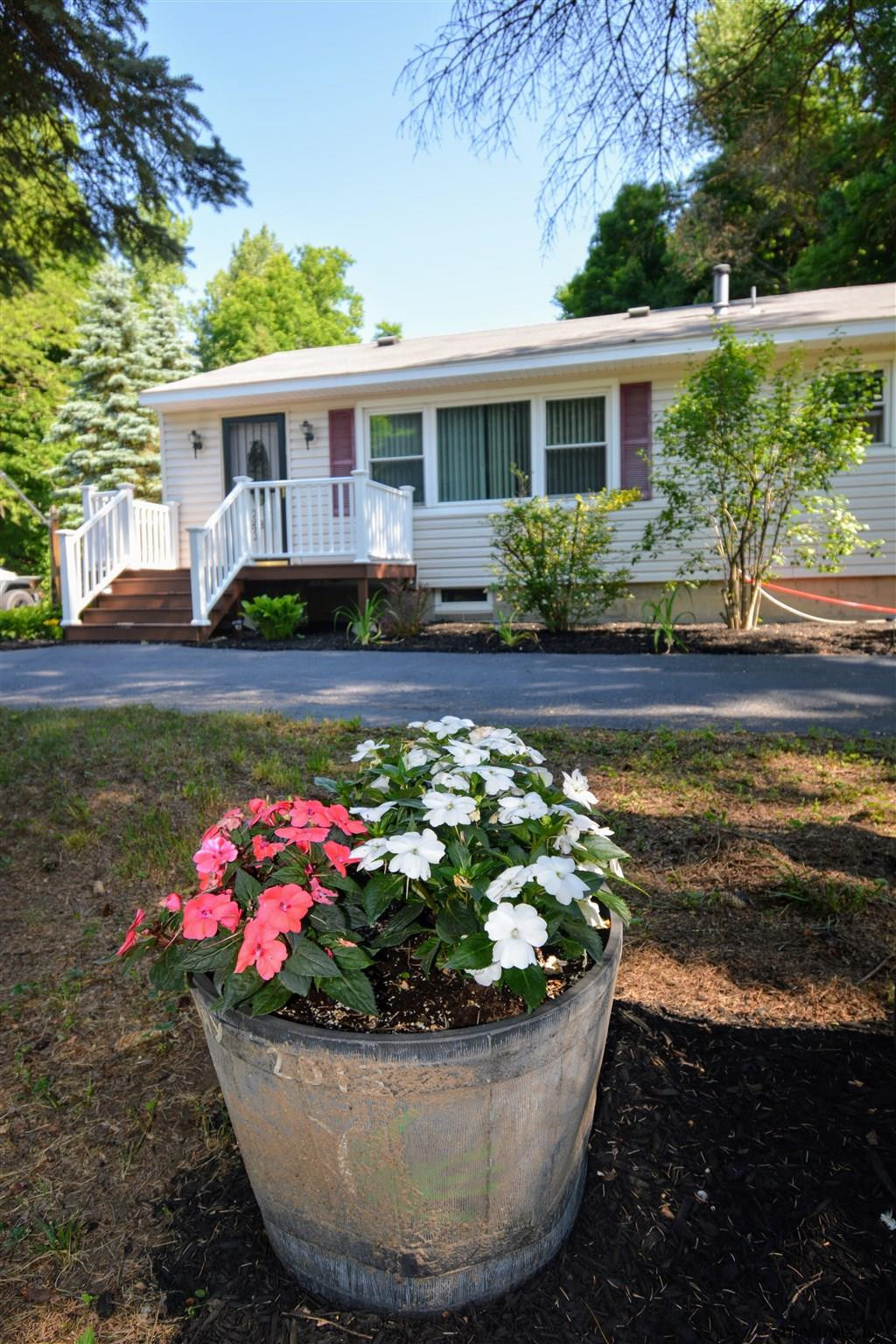 423 Krumkill Road Albany, NY 12203 - Photo 3 of 41 Photo 3