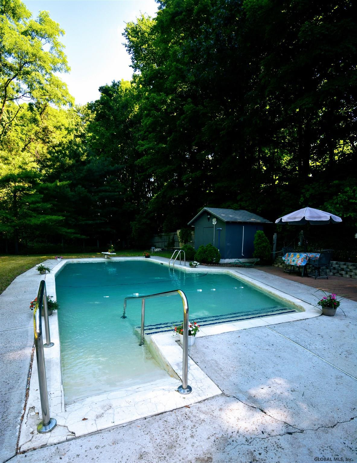 423 Krumkill Road Albany, NY 12203 - Photo 33 of 41 Photo 33