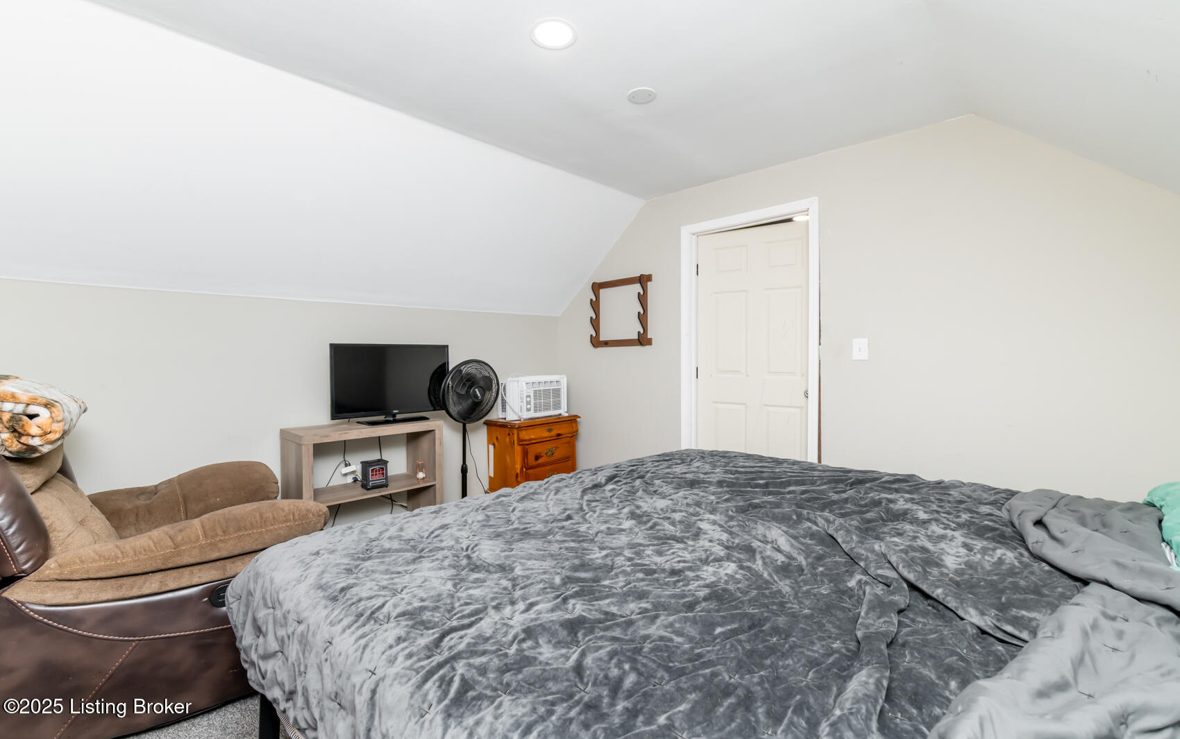 2670 South Wilson Road Radcliff, KY 40160 - Photo 40 of 62 2670 S Wilson Rd (58)