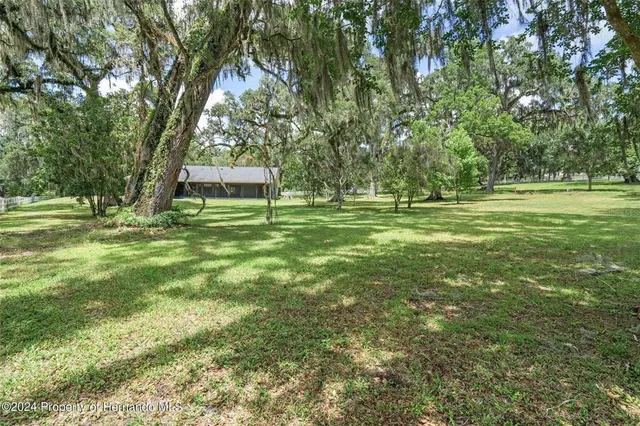 $2,500 | 7001 Griffin Road, Brooksville, FL 34601