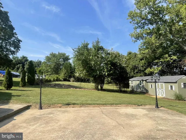 $389,900 | 326 Hollingsworth Road, Woodstock, VA 22664