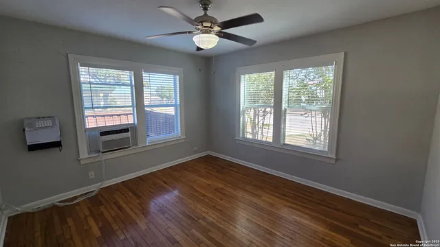 $1,395 | 237 Senisa Drive, Unit A, San Antonio, TX 78228