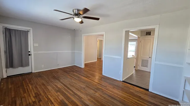 $1,395 | 237 Senisa Drive, Unit A, San Antonio, TX 78228